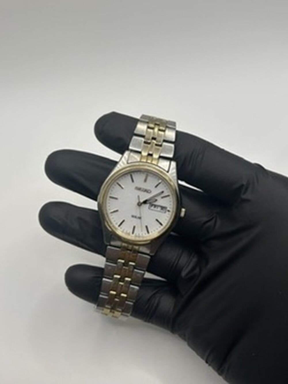 Vintage Seiko Solar Watch Womens Two Tone Silver Gold Works Japan V158-0AA0